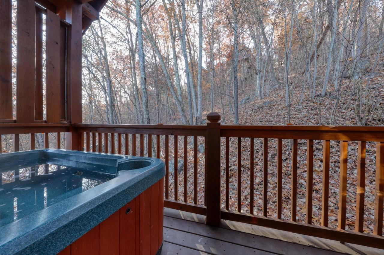Elegant Escape Villa Pigeon Forge Eksteriør bilde